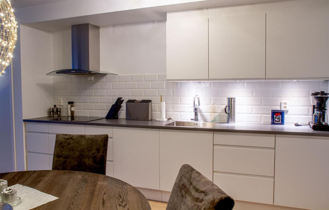 Nordis Apartments - Torget 21 Svolvær Zewnętrze zdjęcie