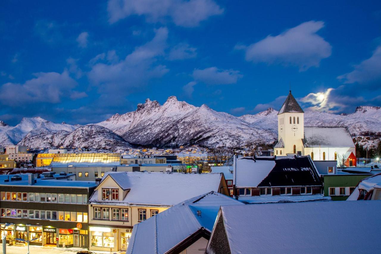 Nordis Apartments - Torget 21 Svolvær Zewnętrze zdjęcie