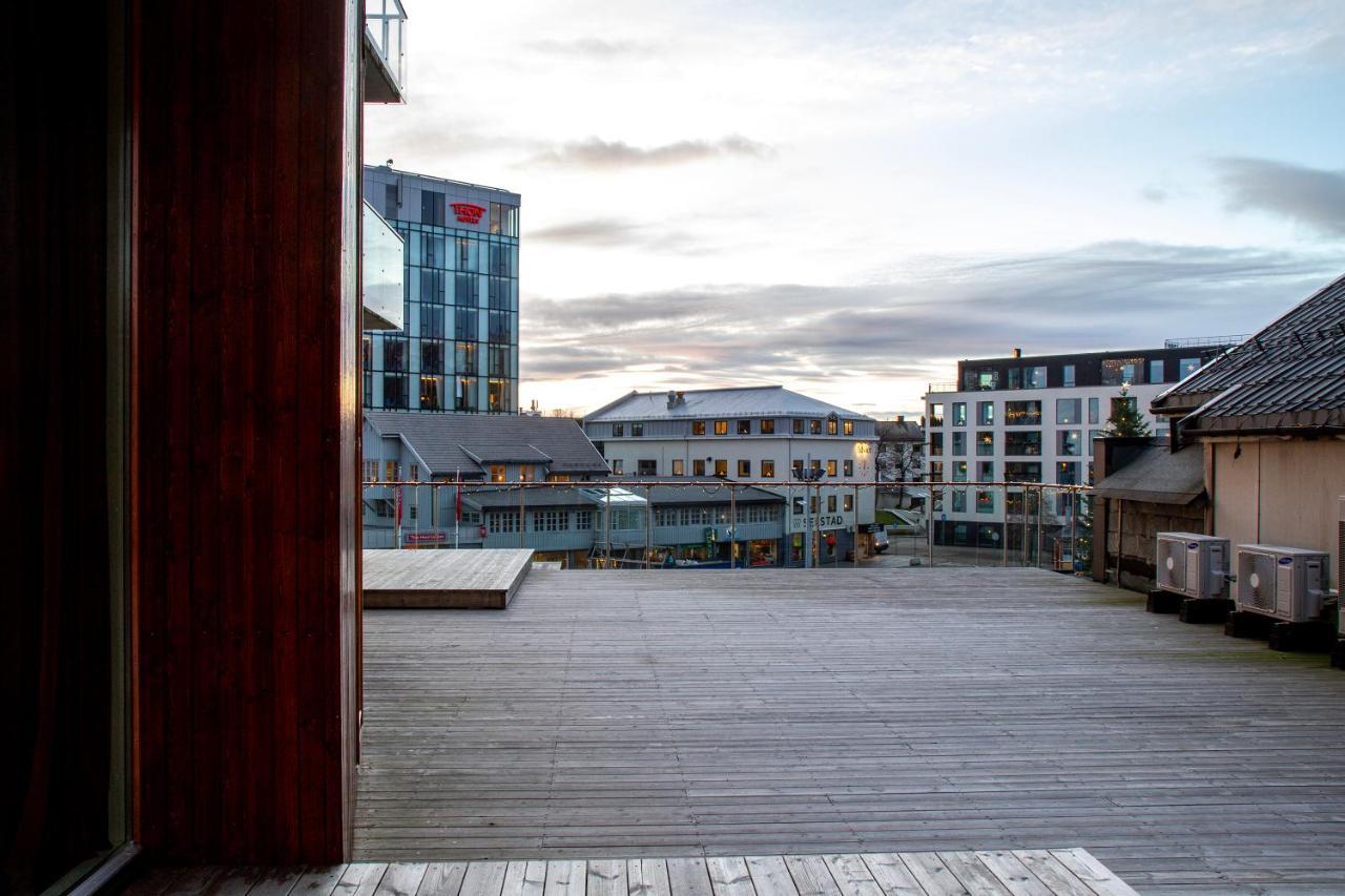 Nordis Apartments - Torget 21 Svolvær Zewnętrze zdjęcie